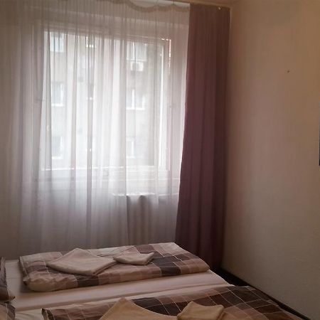 Judit Apartmanok Budapest Esterno foto