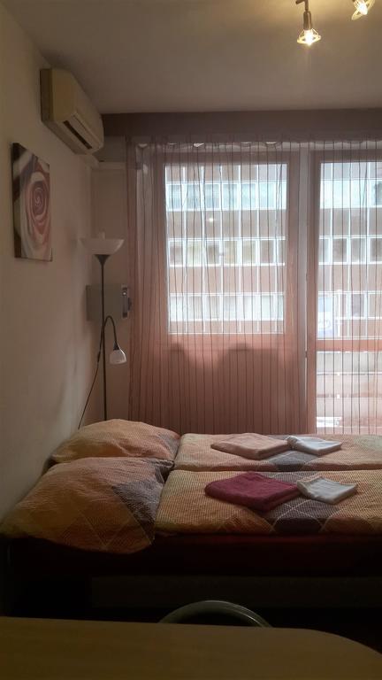 Judit Apartmanok Budapest Esterno foto